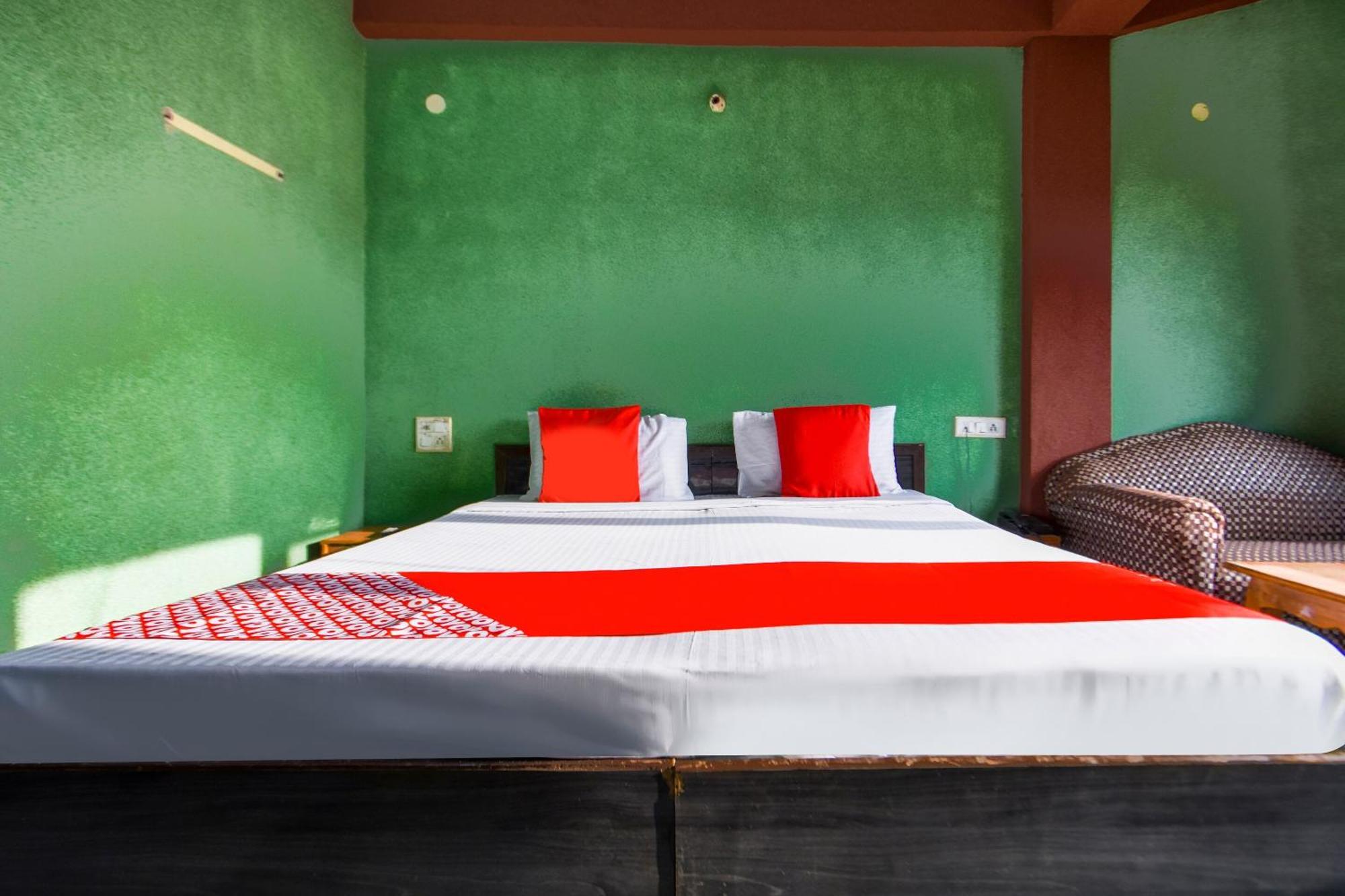 Oyo Flagship Vibes Hotel Nālāgarh Exteriör bild